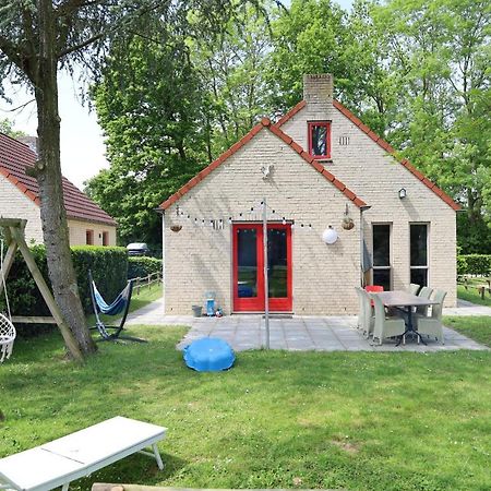 7 Person House With Swing, Firepit, Hammock, Garden, Swimming Lake, Child Friendly, In- And Outside Playground, And Great Coffee Ewijk Екстериор снимка
